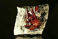 Realgar mit Antimonit